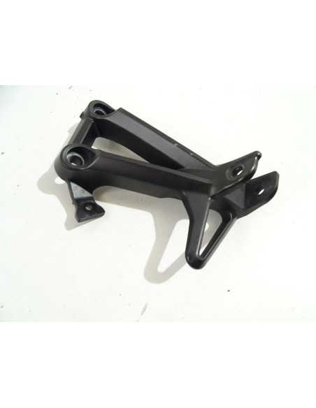 Platine repose-pied droit YAMAHA MT09 - 2014/2021 - 1RC-2742L-01 Occasion