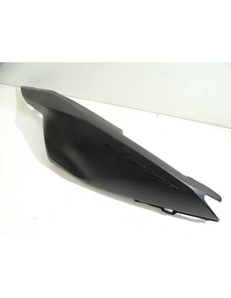 Flanc de selle gauche HONDA FORZA 125 - 2018/2020 - 83600-K0B-T000 Occasion