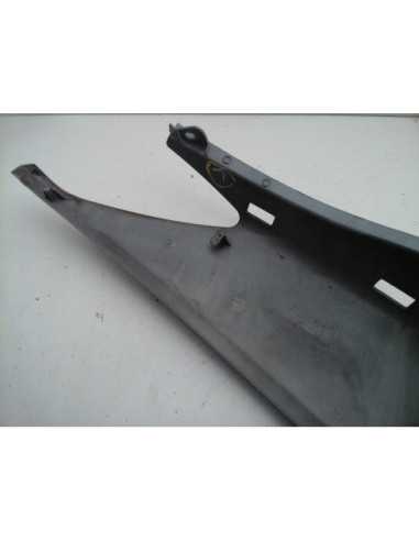 Flanc de selle gauche YAMAHA X-MAX 250 1B9 - 2006-2009 - 1B9-F1721-00 - Occasion