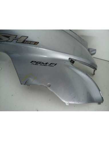 Flanc de selle droit HONDA SH 125 - 2005 - 83500-KTFA-6400