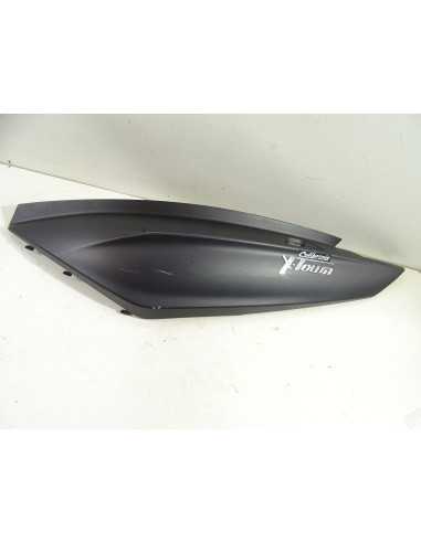 Flanc de selle gauche KYMCO X-TOWN 125 - 2016/2021 - 61100-MJP