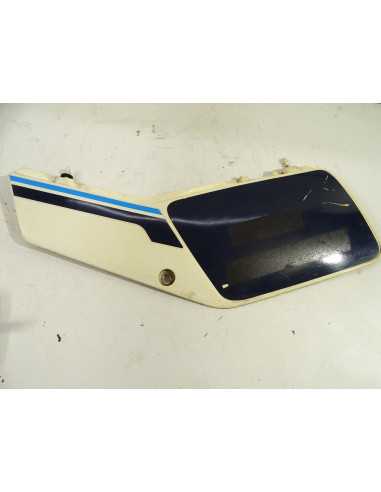 Flanc de selle gauche SUZUKI DR 600 47211-14A0