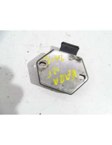 Régulateur HONDA VARADERO 125 - 2001/2006 - Occasion