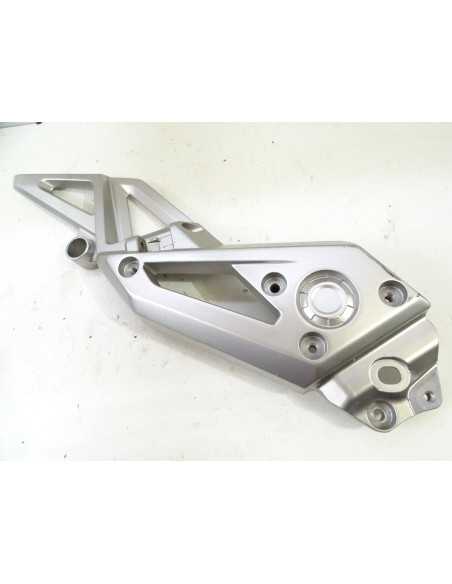 Platine repose-pied droit HONDA X-ADV 750 - 2017/2020 - 50650-MKH-D00ZC Occasion