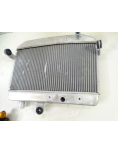 Radiateur d'eau SUZUKI BURGMAN 400 - 2022 - Occasion - état moyen 2