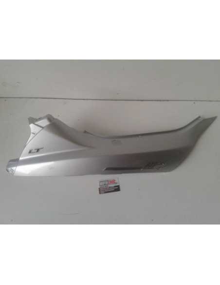 Flanc de selle droit PIAGGIO MP3 400 LT