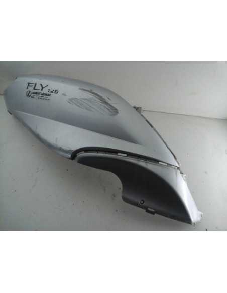 Flanc de selle droit PIAGGIO FLY 125 - 2006