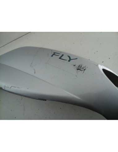 Flanc de selle gauche PIAGGIO FLY 125 - 2006 - Occasion