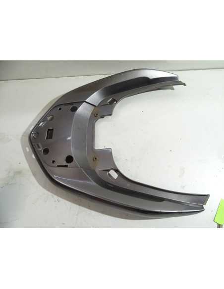 Cache central arrière HONDA FORZA 300 - 2013 - 84150-K04-9300 Occasion