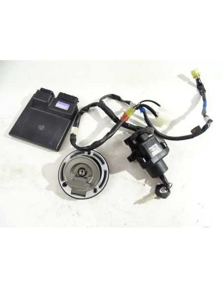 Kit serrure YAMAHA R1 - 2015 - 2CR-W8250-00 Occasion Kit serrure YAMAHA R1 - 2015 - 2CR-W8250-00 Occasion