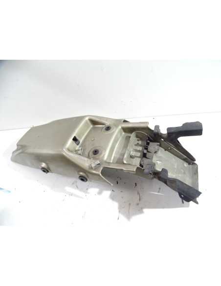 Passage de roue arrière HONDA DOMINATOR 650 RD02 - 1988/2014 - Occasion