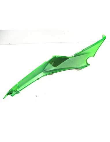 Flanc de selle gauche KAWASAKI Z650 - 2017/2019 - 36041-0033 Occasion - très bon état