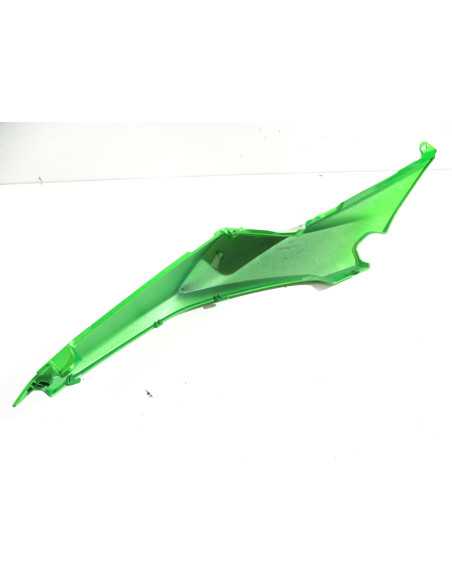 Flanc de selle gauche KAWASAKI Z650 - 2017/2019 - 36041-0033 Occasion - très bon état