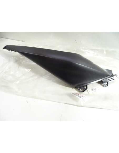 Flanc de selle droit YAMAHA X-MAX 300 - 2018/2022 - BL1-F1731-00-P0 État Neuf