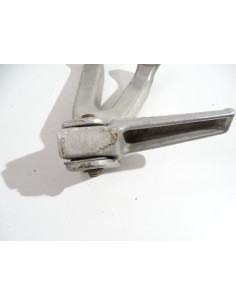 Platine repose-pied (paire) arrière gauche HONDA CBR RR 900 SC33B - 1996/1999 - Occasion 2