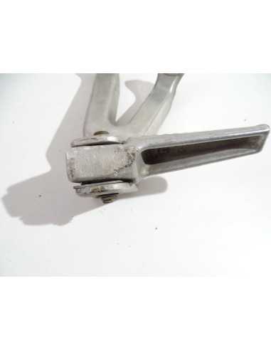 Platine repose-pied (paire) arrière gauche HONDA CBR RR 900 SC33B - 1996/1999 - Occasion