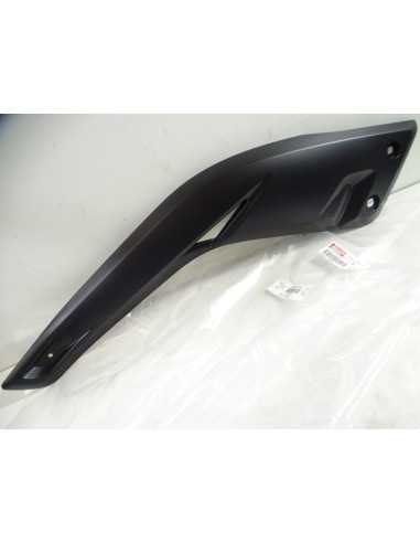 Cache latéral gauche YAMAHA X-MAX 125 - 2011 - 37P-F1716-00-P0