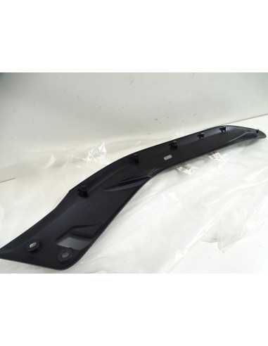 Cache latéral gauche YAMAHA X-MAX 125 - 2011 - 37P-F1716-00-P0