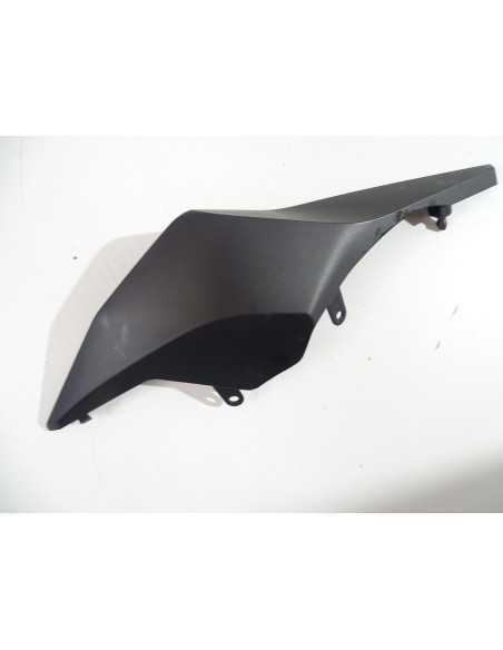 Flanc de selle droit HONDA CBR 650 - 2020 - 77231-MKN-D40ZA Occasion