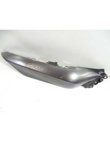 Flanc de selle droit YAMAHA TRICITY 300 - 2020 - BX9-F1741-00