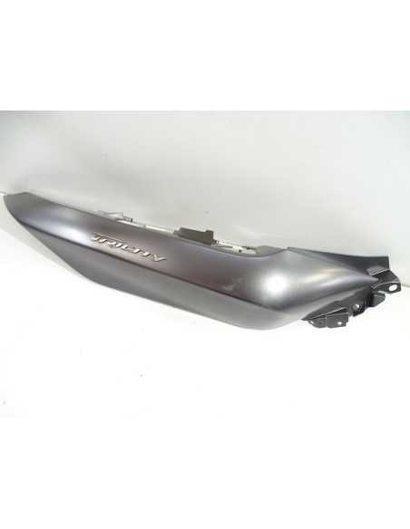 Flanc de selle droit YAMAHA TRICITY 300 - 2020 - BX9-F1741-00