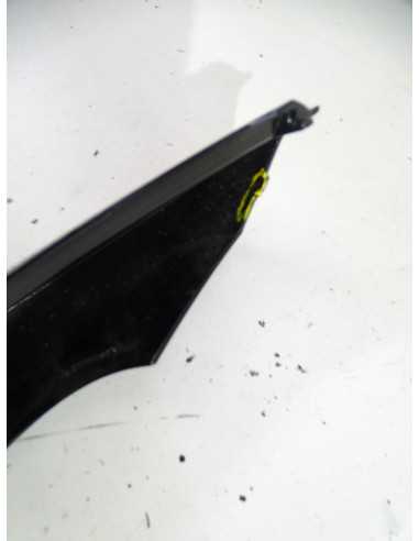 Flanc de selle droit HONDA CBF 125 - 2019 - 83531-K98-E00 Occasion