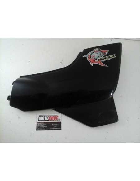 Flanc de selle droit HONDA CB SEVEN FIFTY 750 - 1991 - 83600-MW3-6700