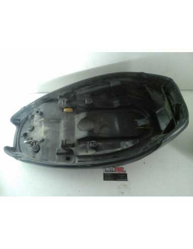 Selle PEUGEOT BUXY 50 - Occasion - état moyen