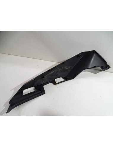 Flanc de selle droit HONDA AFRICA TWIN 1100 - 2019/2021 - 83611-MKS-E200 Occasion - état moyen