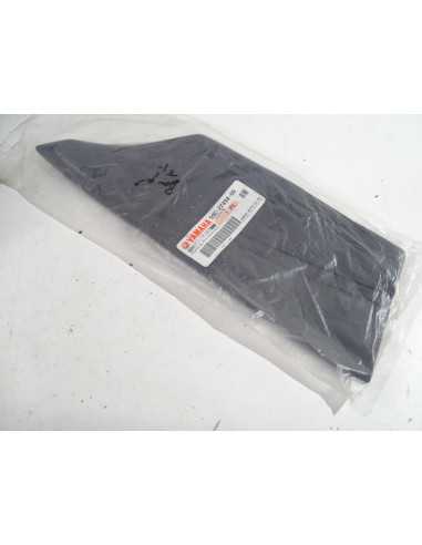 Tapis de marche-pied droit YAMAHA T-MAX 530 - 2012/2016 - 59C-27494-00 État Neuf