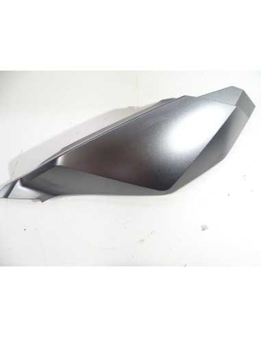 Flanc de selle gauche HONDA X-ADV 750 - 2021/2023 - 77261-MKT- D000