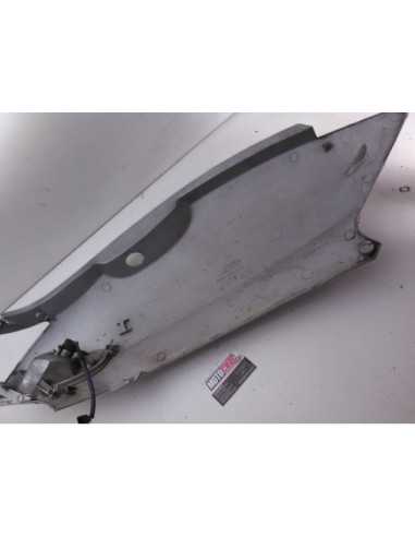 Flanc de selle gauche KYMCO GRAND DINK 125 - 2003 - 83600-KKC4-90000 - Occasion