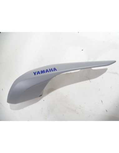 Flanc de selle gauche YAMAHA MT07 700 - 2022 - BAT-21711-00 Occasion - très bon état