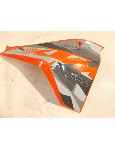 Flanc de réservoir droit KTM SUPER ADVENTURE 1290 - 2018 - 6070805001 Occasion