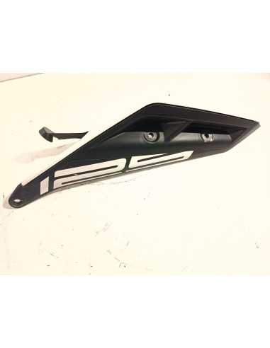 Flanc de selle gauche KTM DUKE 125 - 2017/2021 -