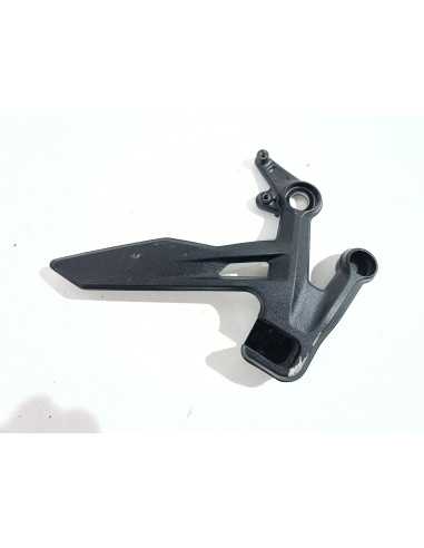Platine repose-pied avant droit KTM DUKE 790 - 2020 - 64103039010