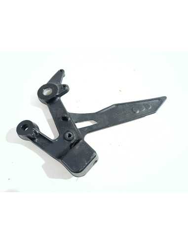 Platine repose-pied avant droit KTM DUKE 790 - 2020 - 64103039010
