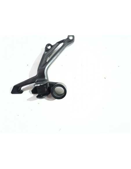 Platine repose-pied arrière droit KAWASAKI Z900 - 2020 - Occasion
