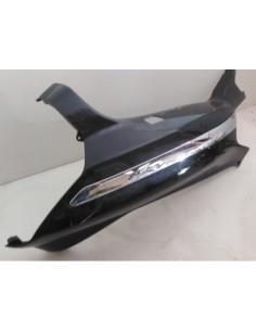 Flanc de selle droit PIAGGIO X8 125 - 2005