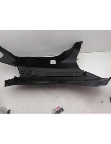 Flanc de selle droit PIAGGIO X8 125 - 2005 - Occasion