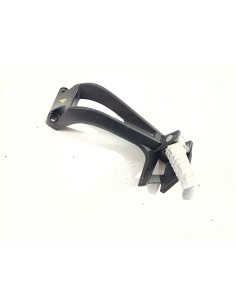 Platine repose-pied arrière droit YAMAHA FZ8 800 - 2011/2015 - Occasion - très bon état 2