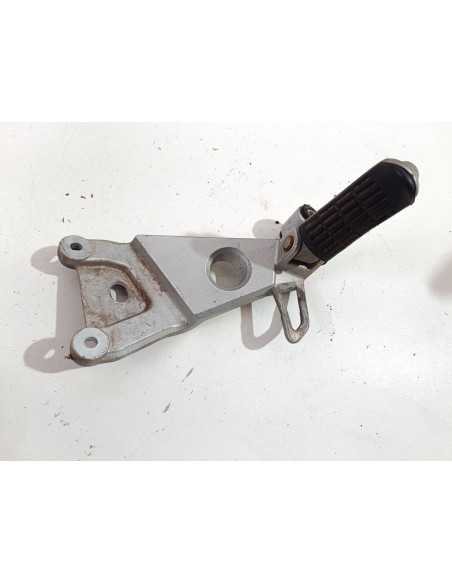 Platine repose-pied arrière droit HONDA NSR 125 JC22 - 2003