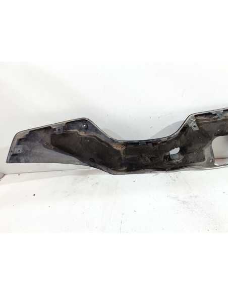 Bas de caisse gauche SUZUKI BURGMAN 650 - 2006 -