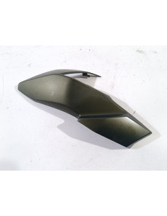 Entourage de phare droit KAWASAKI Z650 - vert olive