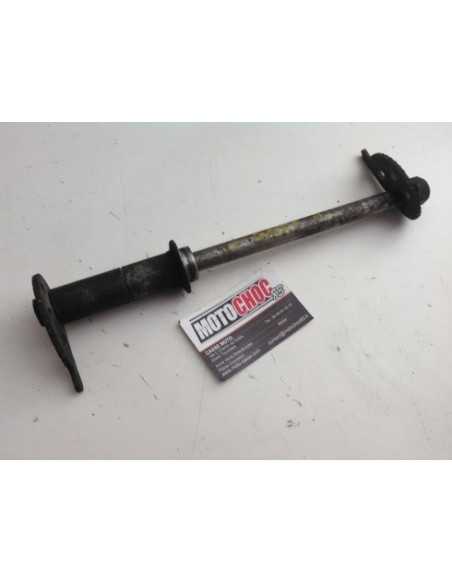 Axe de roue arrière YAMAHA TENERE 125
