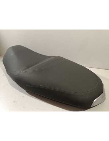 Selle YAMAHA X-MAX 125 - 2017 - B74-F4730-00