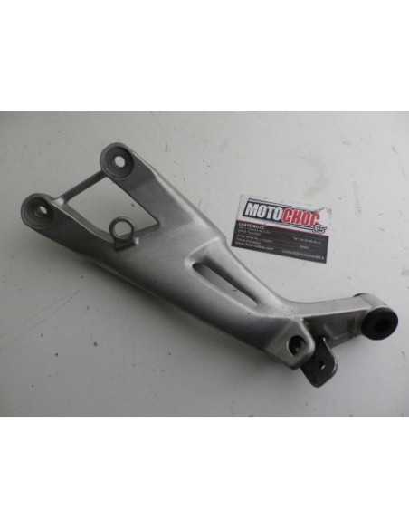 Platine repose-pied arrière gauche HONDA CBR XX 1100 SC35B - 1996-1998 - MAT-L