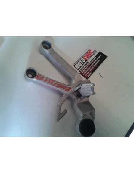 Platine repose-pied arrière droit SUZUKI SV 650 JS1 - 2005 - 16G2