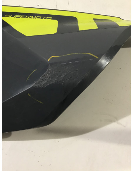 Flanc de selle arrière gauche HUSQVARNA SUPERMOTO 701 - 2020 - 270.08.040.000 Occasion