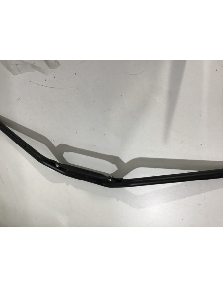 Guidon HUSQVARNA SVARTPILEN 125 - 2021/2023 - 2810200103333 État Neuf Guidon HUSQVARNA SVARTPILEN 125 - 2021/2023 - 2810200103333 État Neuf